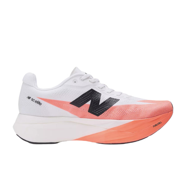 Fuelcell Supercomp Elite V5 til kvinder fra New Balance kommer i Urgent Red, designet til maratonløbere, der ønsker toppræstationer.